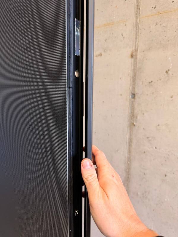 Seitenleiste aufklappen